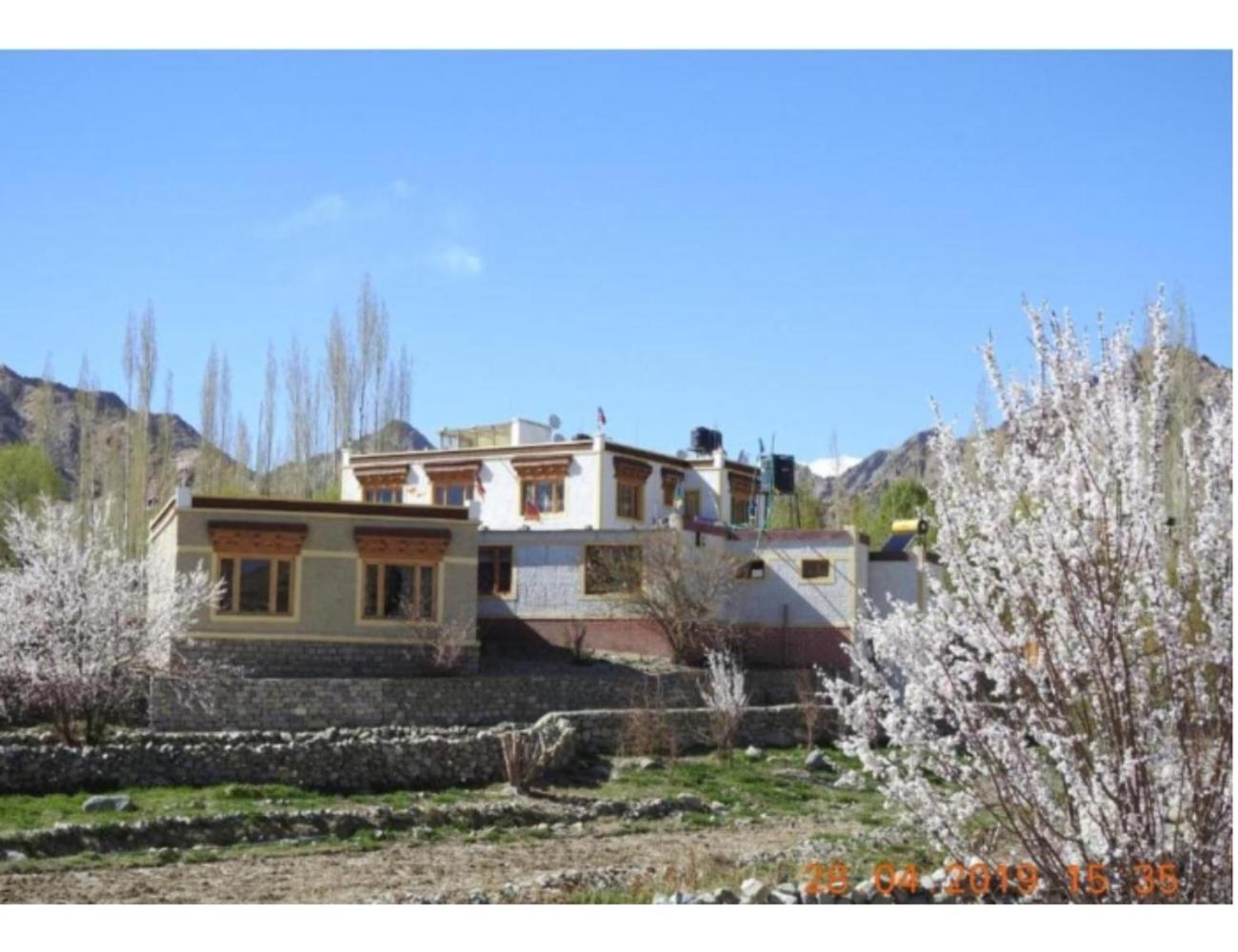 Kartok Resort, Leh She Exterior photo